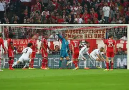 皇马主场失利欧冠，卫冕之途岂容半点阻挡的简单介绍