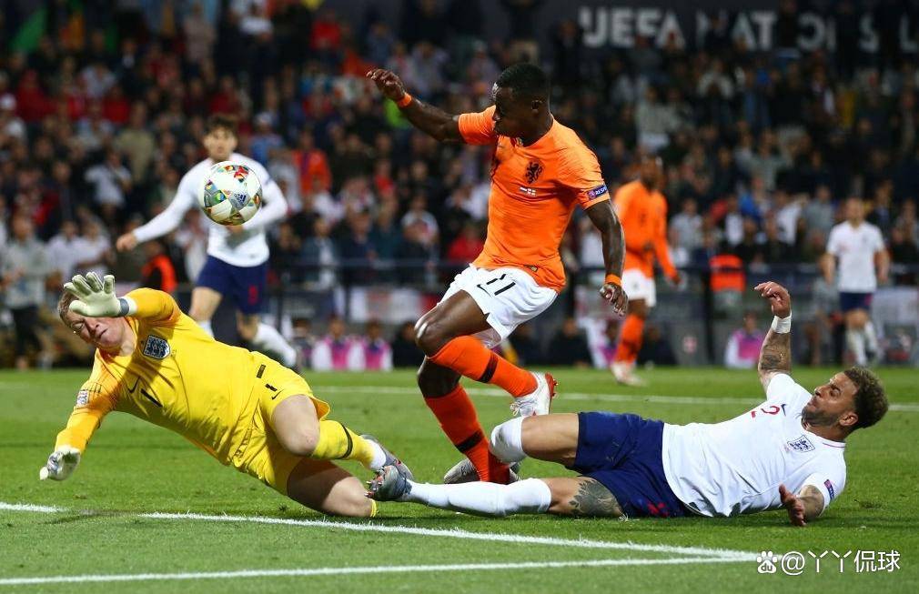 足球预选赛背靠背对决，实力悬殊呈光明希望的简单介绍