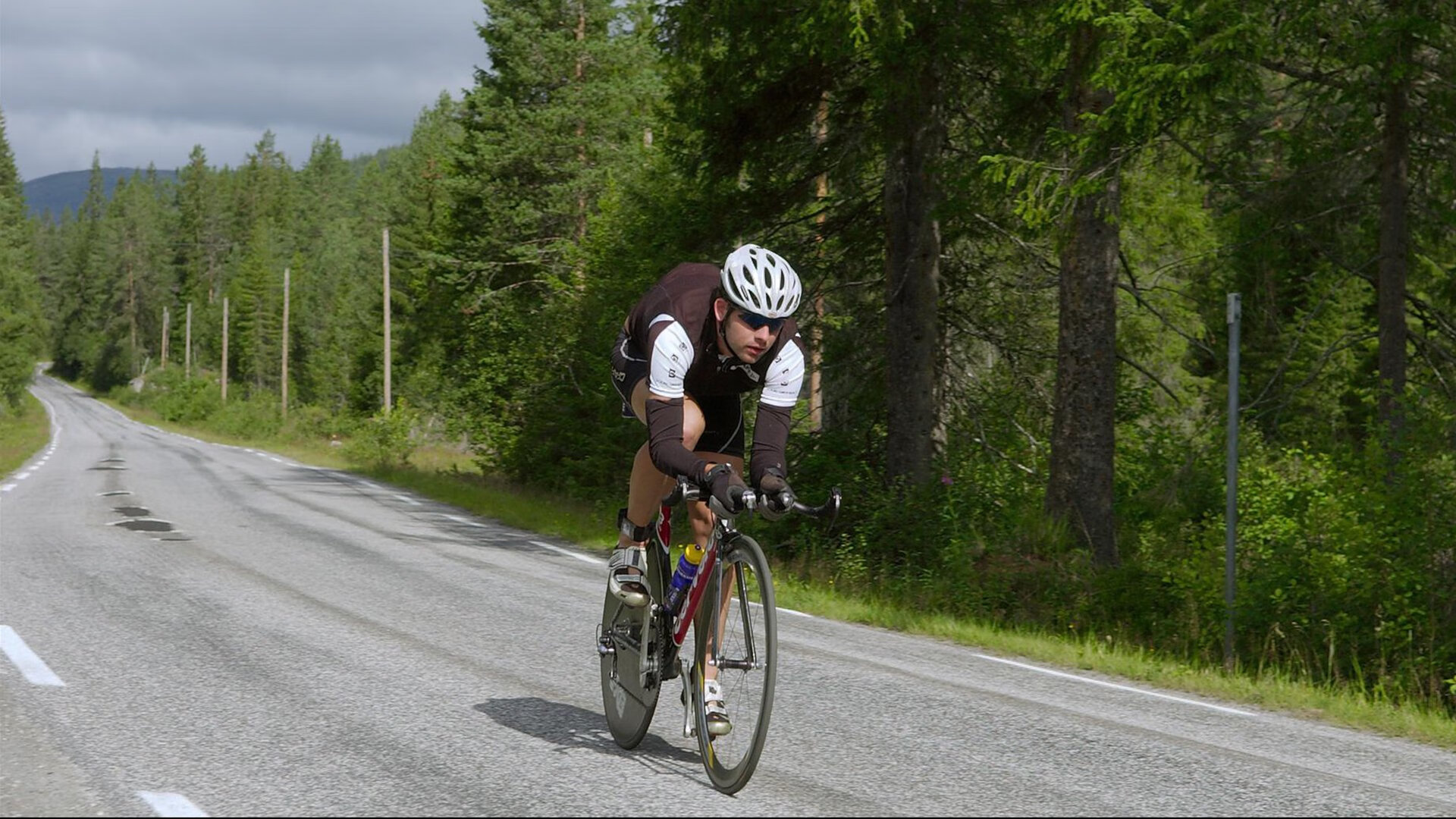 凯恩关键节点高光表现，瑞士队带队取胜！——体育激情中的决胜瞬间